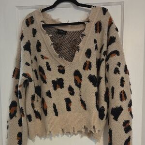Storia Cream and Black Distressed Leopard V-Neck Sweater